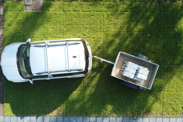 Gräsarmering med ECORASTER: En hållbar lösning för permeabel beläggning